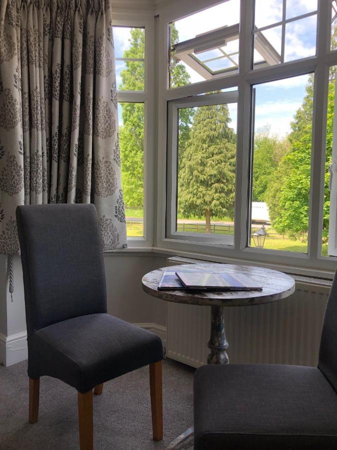 The Maple Manor Hotel Crawley  Luaran gambar