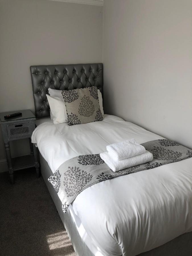 The Maple Manor Hotel Crawley  Luaran gambar