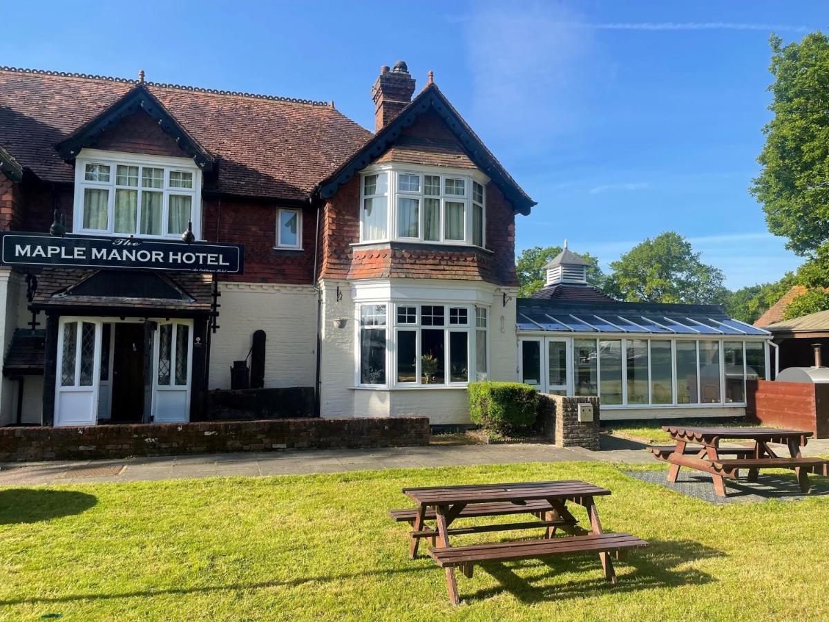 The Maple Manor Hotel Crawley  Luaran gambar